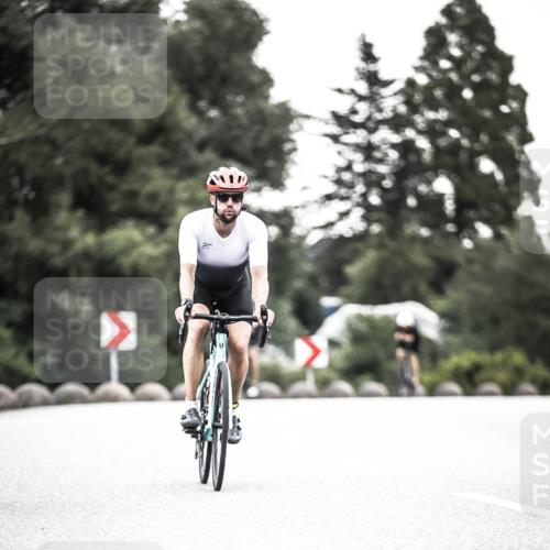 21.06.2026 - 29. Vierlanden-Triathlon H.Heesch http://msf.ph/oto/9911658 21.06.2026 09:43:50 Radfahren 23, 32, 33, 101, 111, 129, 178, 211, 216 meine-sportfotos.de