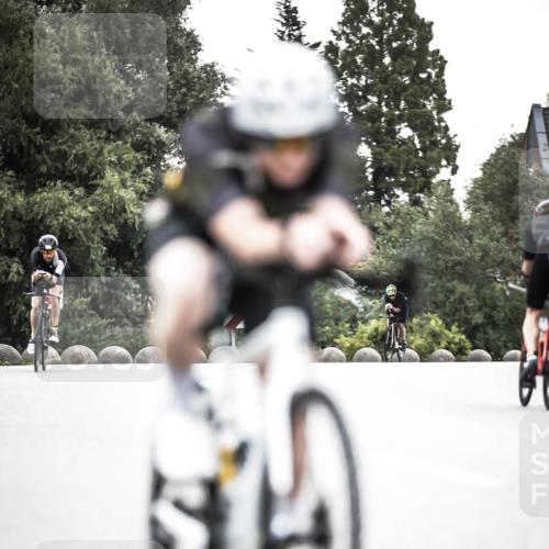 21.06.2026 - 29. Vierlanden-Triathlon H.Heesch http://msf.ph/oto/9911662 21.06.2026 09:43:51 Radfahren 23, 32, 33, 101, 111, 178, 211, 216 meine-sportfotos.de