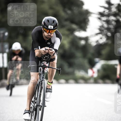 21.06.2026 - 29. Vierlanden-Triathlon H.Heesch http://msf.ph/oto/9911673 21.06.2026 09:43:54 Radfahren 23, 33, 101, 111, 178, 211, 216 meine-sportfotos.de
