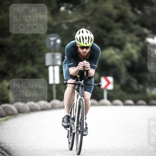 21.06.2026 - 29. Vierlanden-Triathlon H.Heesch http://msf.ph/oto/9911688 21.06.2026 09:43:57 Radfahren 23, 111, 178, 216 meine-sportfotos.de