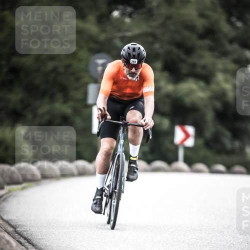 21.06.2026 - 29. Vierlanden-Triathlon H.Heesch http://msf.ph/oto/9911699 21.06.2026 09:44:11 Radfahren 76, 283, 299 meine-sportfotos.de