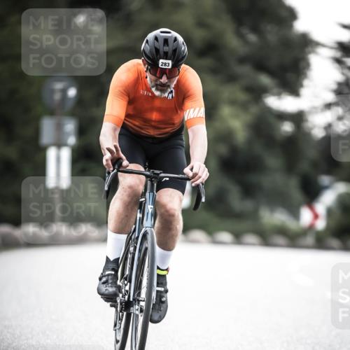 21.06.2026 - 29. Vierlanden-Triathlon H.Heesch http://msf.ph/oto/9911706 21.06.2026 09:44:11 Radfahren 76, 283, 299 meine-sportfotos.de
