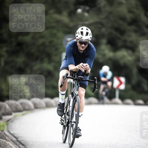 21.06.2026 - 29. Vierlanden-Triathlon H.Heesch http://msf.ph/oto/9911725 21.06.2026 09:44:33 Radfahren 16, 63, 94, 98, 107, 120, 183, 302 meine-sportfotos.de