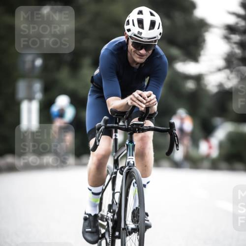 21.06.2026 - 29. Vierlanden-Triathlon H.Heesch http://msf.ph/oto/9911736 21.06.2026 09:44:33 Radfahren 16, 63, 94, 98, 107, 120, 183, 302 meine-sportfotos.de