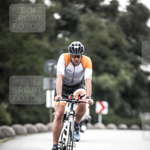 21.06.2026 - 29. Vierlanden-Triathlon H.Heesch http://msf.ph/oto/9911755 21.06.2026 09:44:38 Radfahren 16, 77, 94, 107, 120, 132 meine-sportfotos.de