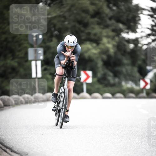 21.06.2026 - 29. Vierlanden-Triathlon H.Heesch http://msf.ph/oto/9911765 21.06.2026 09:45:05 Radfahren 30, 284 meine-sportfotos.de