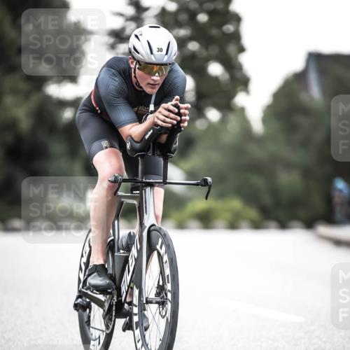 21.06.2026 - 29. Vierlanden-Triathlon H.Heesch http://msf.ph/oto/9911773 21.06.2026 09:45:06 Radfahren 30, 284 meine-sportfotos.de