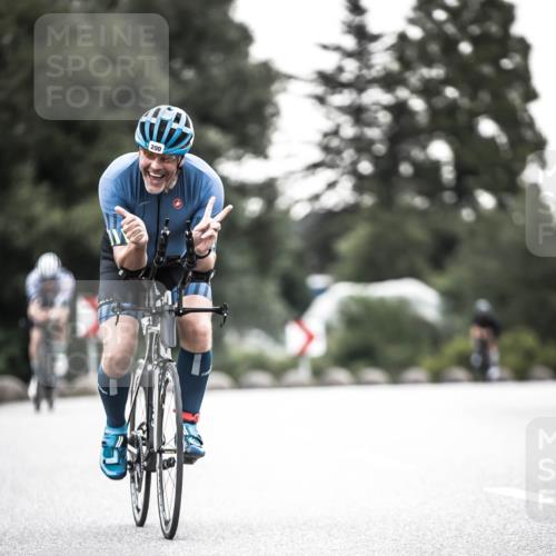 21.06.2026 - 29. Vierlanden-Triathlon H.Heesch http://msf.ph/oto/9911787 21.06.2026 09:45:15 Radfahren 79, 200, 261, 268, 290 meine-sportfotos.de