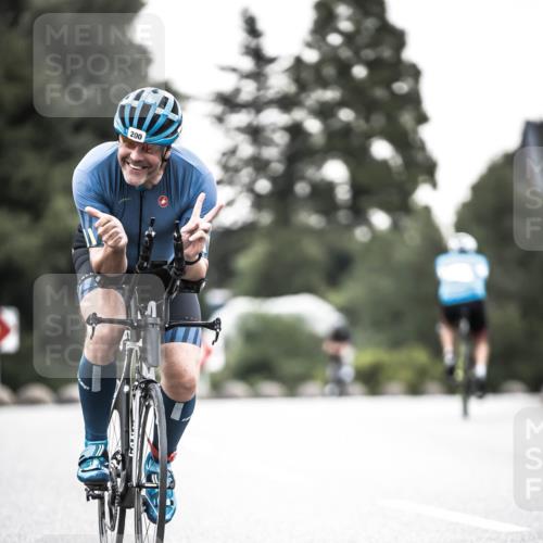 21.06.2026 - 29. Vierlanden-Triathlon H.Heesch http://msf.ph/oto/9911789 21.06.2026 09:45:15 Radfahren 79, 200, 261, 268, 290 meine-sportfotos.de
