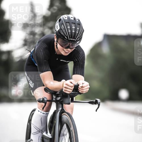 21.06.2026 - 29. Vierlanden-Triathlon H.Heesch http://msf.ph/oto/9911824 21.06.2026 09:45:22 Radfahren 79, 261, 268 meine-sportfotos.de