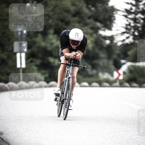 21.06.2026 - 29. Vierlanden-Triathlon H.Heesch http://msf.ph/oto/9911850 21.06.2026 09:46:04 Radfahren 45, 177, 210, 212, 293 meine-sportfotos.de