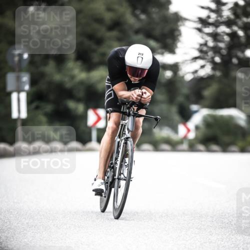 21.06.2026 - 29. Vierlanden-Triathlon H.Heesch http://msf.ph/oto/9911852 21.06.2026 09:46:04 Radfahren 45, 177, 210, 212, 293 meine-sportfotos.de