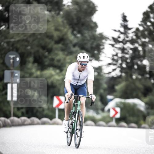 21.06.2026 - 29. Vierlanden-Triathlon H.Heesch http://msf.ph/oto/9911868 21.06.2026 09:46:27 Radfahren 58, 164 meine-sportfotos.de