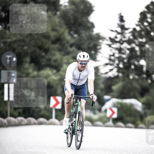 21.06.2026 - 29. Vierlanden-Triathlon H.Heesch http://msf.ph/oto/9911869 21.06.2026 09:46:27 Radfahren 58, 164 meine-sportfotos.de