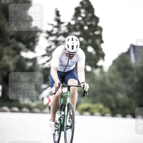 21.06.2026 - 29. Vierlanden-Triathlon H.Heesch http://msf.ph/oto/9911876 21.06.2026 09:46:27 Radfahren 58, 164 meine-sportfotos.de