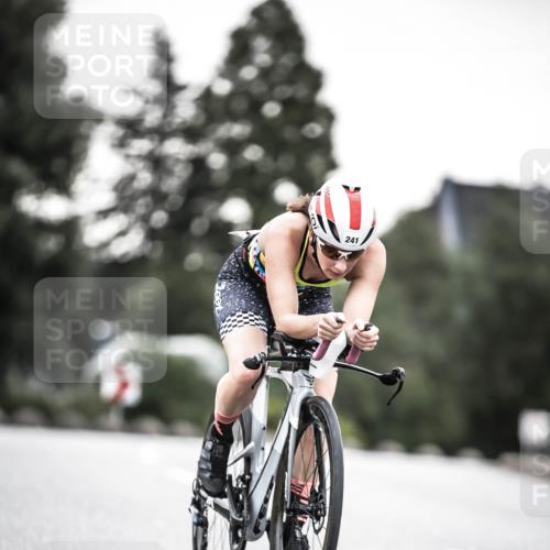 21.06.2026 - 29. Vierlanden-Triathlon H.Heesch http://msf.ph/oto/9911889 21.06.2026 09:46:51 Radfahren 140, 240, 241 meine-sportfotos.de