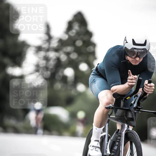 21.06.2026 - 29. Vierlanden-Triathlon H.Heesch http://msf.ph/oto/9911922 21.06.2026 09:46:58 Radfahren 140, 172, 288 meine-sportfotos.de