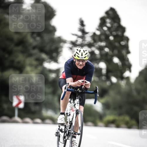 21.06.2026 - 29. Vierlanden-Triathlon H.Heesch http://msf.ph/oto/9911940 21.06.2026 09:47:05 Radfahren 148, 172, 288 meine-sportfotos.de