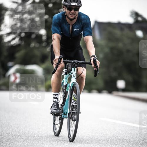 21.06.2026 - 29. Vierlanden-Triathlon H.Heesch http://msf.ph/oto/9912060 21.06.2026 09:49:15 Radfahren 113 meine-sportfotos.de