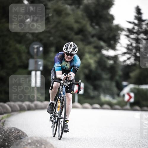 21.06.2026 - 29. Vierlanden-Triathlon H.Heesch http://msf.ph/oto/9912088 21.06.2026 09:49:33 Radfahren 213, 298 meine-sportfotos.de