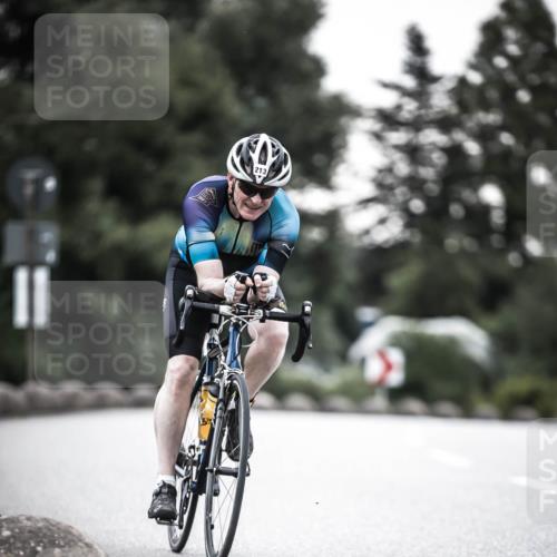 21.06.2026 - 29. Vierlanden-Triathlon H.Heesch http://msf.ph/oto/9912094 21.06.2026 09:49:34 Radfahren 145, 213 meine-sportfotos.de