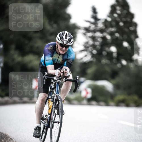 21.06.2026 - 29. Vierlanden-Triathlon H.Heesch http://msf.ph/oto/9912096 21.06.2026 09:49:34 Radfahren 145, 213 meine-sportfotos.de