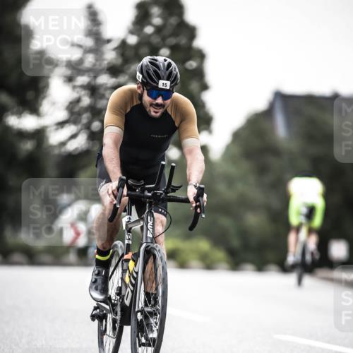 21.06.2026 - 29. Vierlanden-Triathlon H.Heesch http://msf.ph/oto/9912109 21.06.2026 09:51:09 Radfahren 15, 244 meine-sportfotos.de
