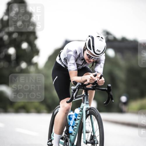 21.06.2026 - 29. Vierlanden-Triathlon H.Heesch http://msf.ph/oto/9912134 21.06.2026 09:51:16 Radfahren 32, 41, 42, 228, 244 meine-sportfotos.de