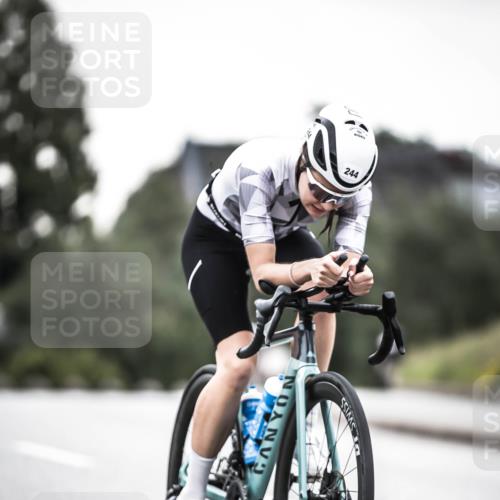 21.06.2026 - 29. Vierlanden-Triathlon H.Heesch http://msf.ph/oto/9912135 21.06.2026 09:51:16 Radfahren 32, 41, 42, 228, 244 meine-sportfotos.de