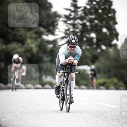 21.06.2026 - 29. Vierlanden-Triathlon H.Heesch http://msf.ph/oto/9912144 21.06.2026 09:51:21 Radfahren 32, 41, 42, 129, 228 meine-sportfotos.de