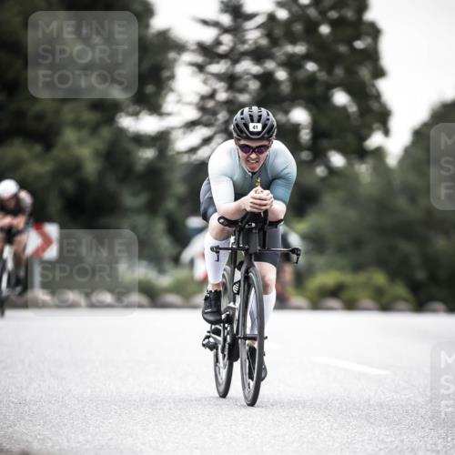21.06.2026 - 29. Vierlanden-Triathlon H.Heesch http://msf.ph/oto/9912148 21.06.2026 09:51:21 Radfahren 32, 41, 42, 129, 228 meine-sportfotos.de