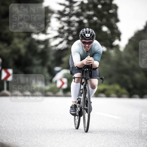 21.06.2026 - 29. Vierlanden-Triathlon H.Heesch http://msf.ph/oto/9912151 21.06.2026 09:51:21 Radfahren 32, 41, 42, 129, 228 meine-sportfotos.de