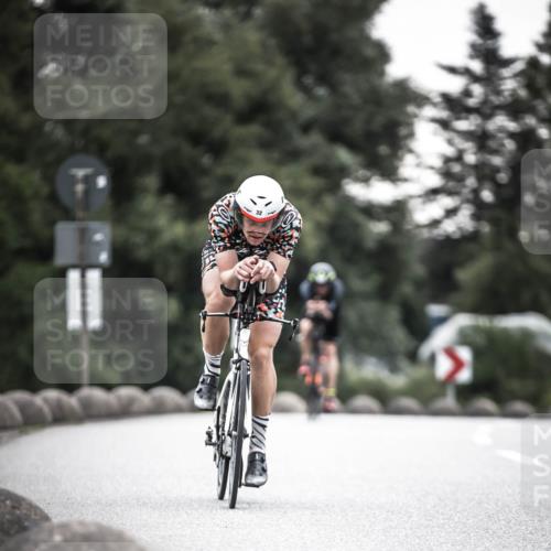 21.06.2026 - 29. Vierlanden-Triathlon H.Heesch http://msf.ph/oto/9912157 21.06.2026 09:51:23 Radfahren 32, 41, 42, 129 meine-sportfotos.de