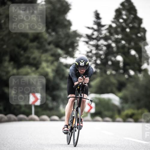 21.06.2026 - 29. Vierlanden-Triathlon H.Heesch http://msf.ph/oto/9912171 21.06.2026 09:51:25 Radfahren 32, 41, 42, 129 meine-sportfotos.de