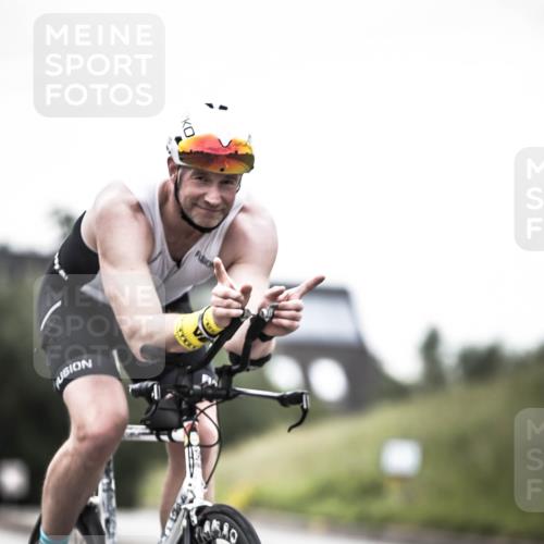 21.06.2026 - 29. Vierlanden-Triathlon H.Heesch http://msf.ph/oto/9912205 21.06.2026 09:52:02 Radfahren 61, 137, 211, 274, 300 meine-sportfotos.de