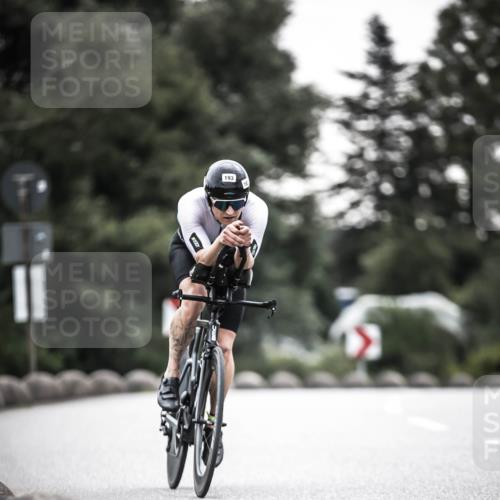 21.06.2026 - 29. Vierlanden-Triathlon H.Heesch http://msf.ph/oto/9912235 21.06.2026 09:52:15 Radfahren 76, 84, 132, 193, 1355 meine-sportfotos.de