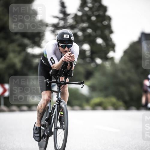 21.06.2026 - 29. Vierlanden-Triathlon H.Heesch http://msf.ph/oto/9912242 21.06.2026 09:52:16 Radfahren 76, 132, 193, 1355 meine-sportfotos.de