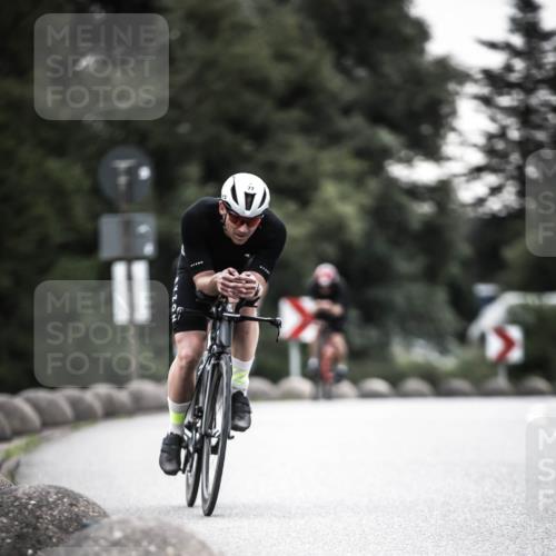 21.06.2026 - 29. Vierlanden-Triathlon H.Heesch http://msf.ph/oto/9912259 21.06.2026 09:52:31 Radfahren 16, 63, 77, 107, 192 meine-sportfotos.de