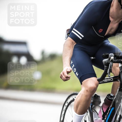 21.06.2026 - 29. Vierlanden-Triathlon H.Heesch http://msf.ph/oto/9912309 21.06.2026 09:53:13 Radfahren 24, 43, 280, 301 meine-sportfotos.de