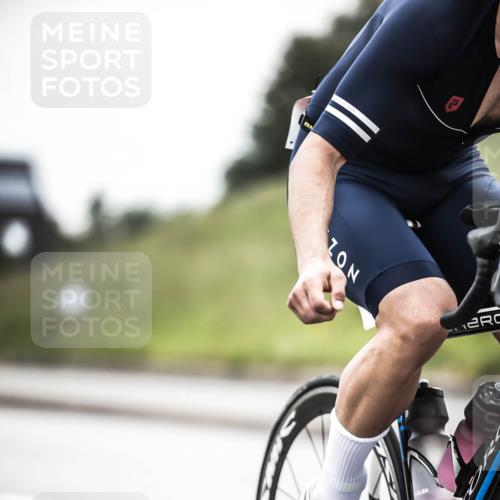 21.06.2026 - 29. Vierlanden-Triathlon H.Heesch http://msf.ph/oto/9912310 21.06.2026 09:53:13 Radfahren 24, 43, 280, 301 meine-sportfotos.de
