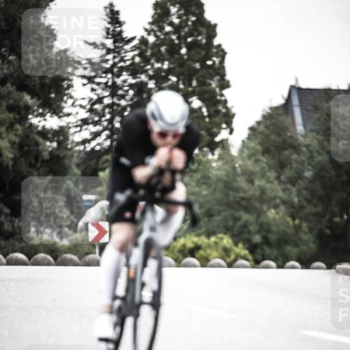 21.06.2026 - 29. Vierlanden-Triathlon H.Heesch http://msf.ph/oto/9912313 21.06.2026 09:53:31 Radfahren 51, 74, 79, 183, 219, 268, 302 meine-sportfotos.de