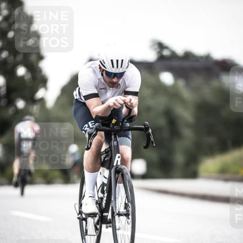 21.06.2026 - 29. Vierlanden-Triathlon H.Heesch http://msf.ph/oto/9912326 21.06.2026 09:53:34 Radfahren 51, 74, 79, 284, 302 meine-sportfotos.de
