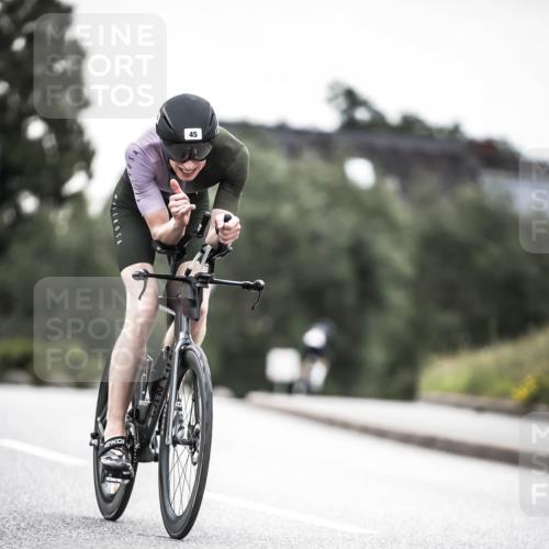 21.06.2026 - 29. Vierlanden-Triathlon H.Heesch http://msf.ph/oto/9912372 21.06.2026 09:54:03 Radfahren 45, 271 meine-sportfotos.de