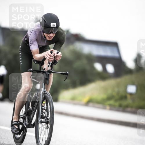 21.06.2026 - 29. Vierlanden-Triathlon H.Heesch http://msf.ph/oto/9912377 21.06.2026 09:54:03 Radfahren 45, 271 meine-sportfotos.de