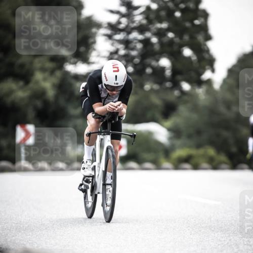 21.06.2026 - 29. Vierlanden-Triathlon H.Heesch http://msf.ph/oto/9912436 21.06.2026 09:55:00 Radfahren 128, 148, 292, 293 meine-sportfotos.de