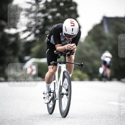 21.06.2026 - 29. Vierlanden-Triathlon H.Heesch http://msf.ph/oto/9912443 21.06.2026 09:55:00 Radfahren 128, 148, 292, 293 meine-sportfotos.de
