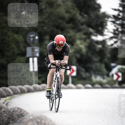 21.06.2026 - 29. Vierlanden-Triathlon H.Heesch http://msf.ph/oto/9912445 21.06.2026 09:55:02 Radfahren 128, 148, 264, 292 meine-sportfotos.de