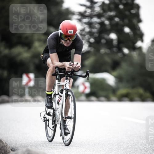 21.06.2026 - 29. Vierlanden-Triathlon H.Heesch http://msf.ph/oto/9912455 21.06.2026 09:55:03 Radfahren 128, 148, 264 meine-sportfotos.de