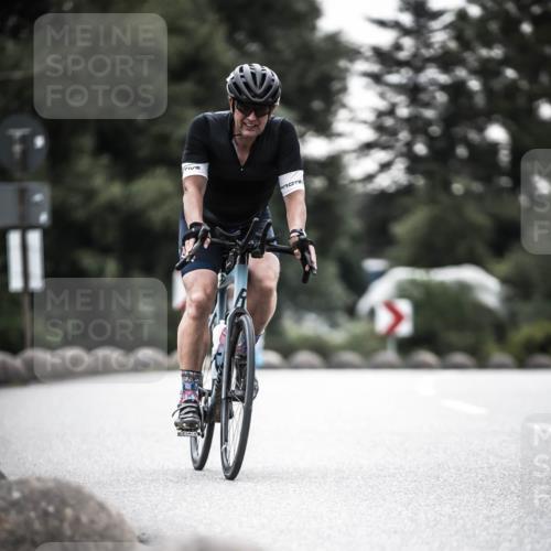 21.06.2026 - 29. Vierlanden-Triathlon H.Heesch http://msf.ph/oto/9912482 21.06.2026 09:55:34 Radfahren 142, 177, 184, 235, 252 meine-sportfotos.de