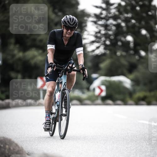 21.06.2026 - 29. Vierlanden-Triathlon H.Heesch http://msf.ph/oto/9912484 21.06.2026 09:55:35 Radfahren 142, 177, 184, 235, 252 meine-sportfotos.de